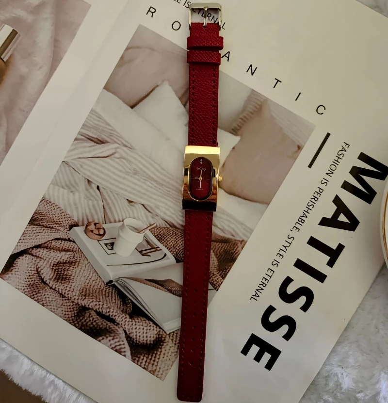 Luxury Ladies Brand Women Watc - огляд і ціна Luxury Watch With Leather Strap