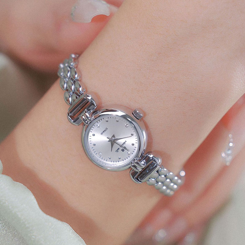 2024 New Luxury Ice Blue Silve - огляд і ціна Luxury Watch With Leather Strap