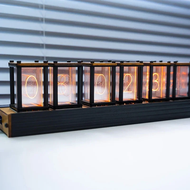 New Luxury Nixie Glow Tube Clo - огляд і ціна Luxury Watch China