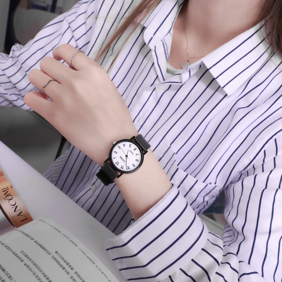 Simple Black Watch Quartz Watc - огляд і ціна Luxury Watch With Leather Strap